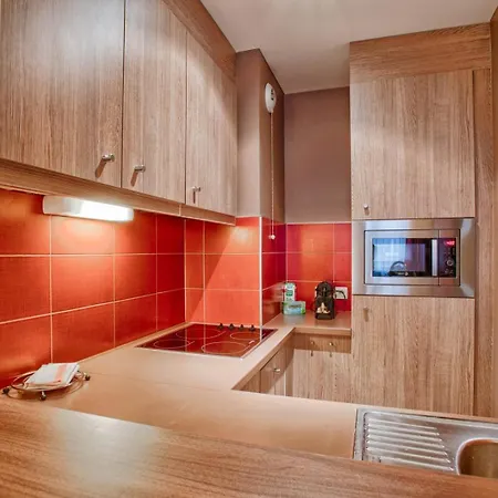 Apartment Le - Parking And Comfort In The Centre Caen