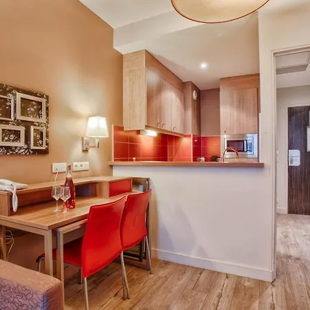 Le - Parking And Comfort In The Centre Appartement Caen