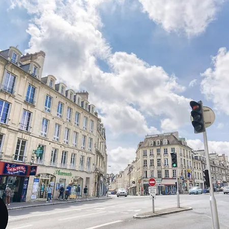 Apartment Le - Parking And Comfort In The Centre Caen