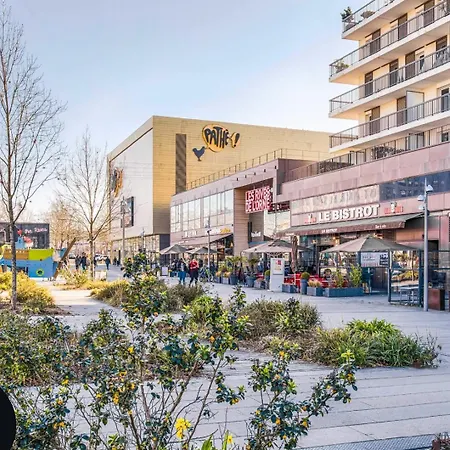 Apartment Le - Parking And Comfort In The Centre Caen